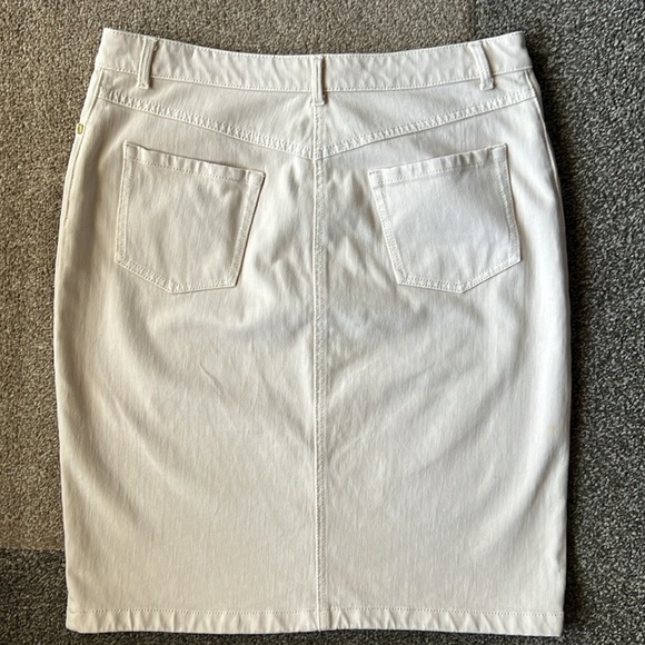 J. McLaughlin Vanilla Cream Denim Skirt - 8 - Picture 11 of 12